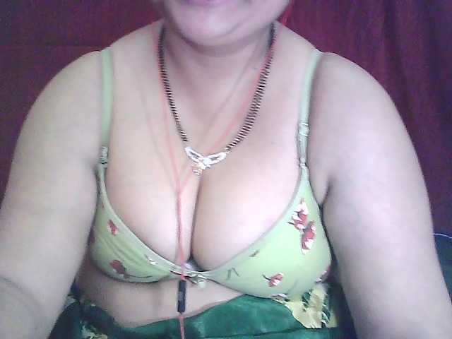 Live sex webcam photo for sexycharu #290531361