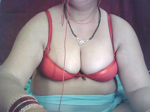 Live sex webcam photo for sexycharu #290538743