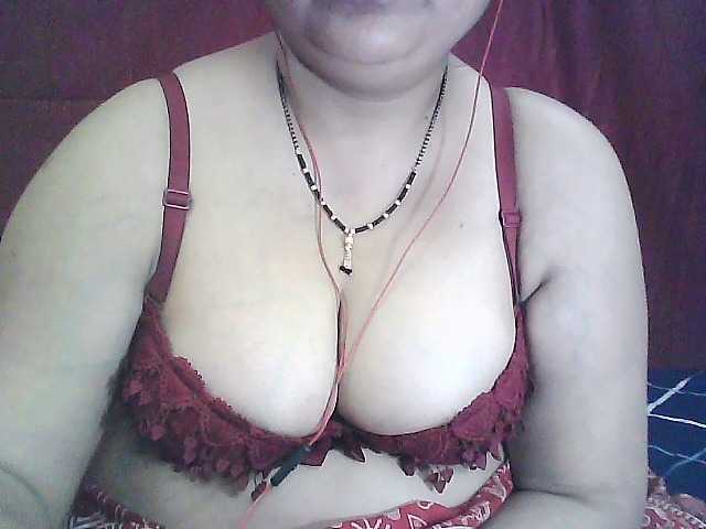 Live sex webcam photo for sexycharu #290556996