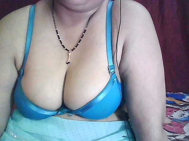 Live sex webcam photo for sexycharu #290585709