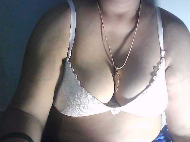 Live sex webcam photo for sexycharu #294128616