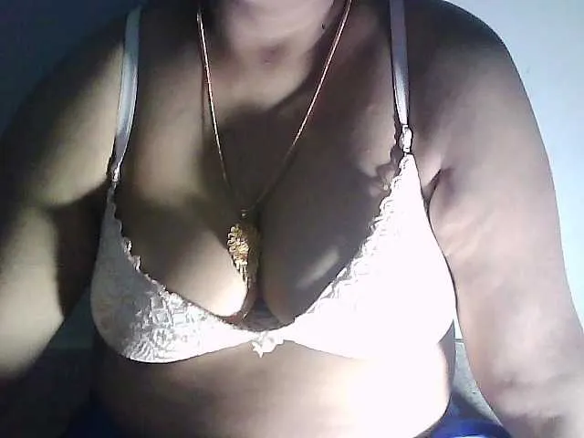 Live sex webcam photo for sexycharu #294133860
