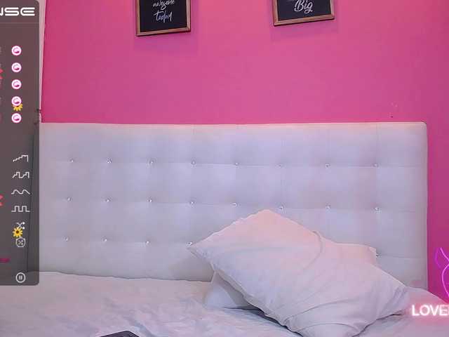 Live sex webcam photo for sexychocolatee #275954161