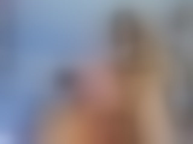 Live sex webcam photo for sexycouplebitches #293293786