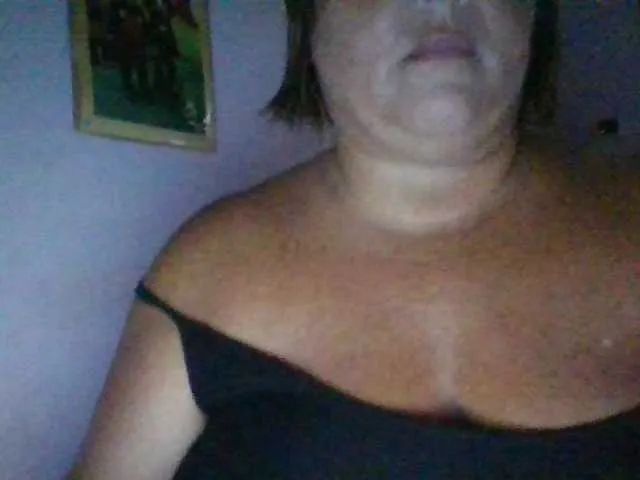 Live sex webcam photo for sexydeby #275943280