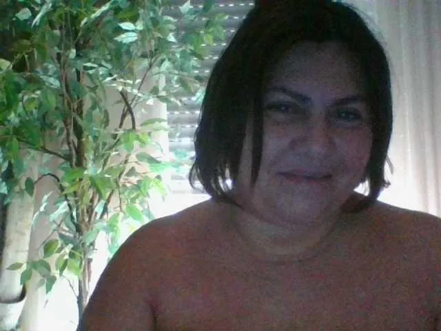 Live sex webcam photo for sexydeby #277541651