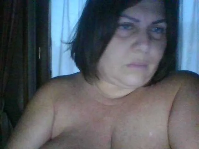 Live sex webcam photo for sexydeby #277813255