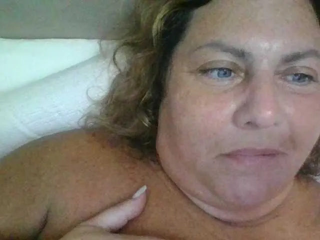 Live sex webcam photo for sexydeby #291502526