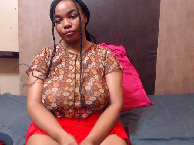 Live sex webcam photo for sexyeboncurvy #277999391