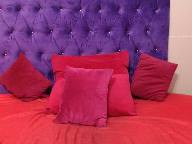 Live sex webcam photo for sexyeboncurvy #290454362