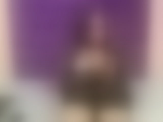 Live sex webcam photo for sexyeboncurvy #294237349