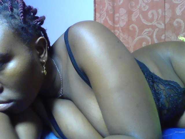 Live sex webcam photo for sexyebonita1 #293917277