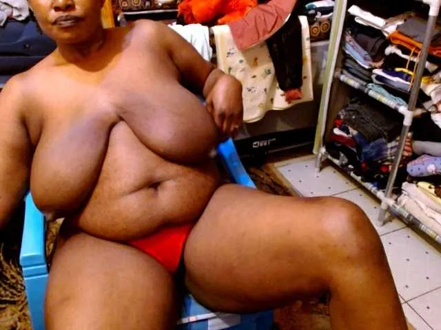 Live sex webcam photo for sexyebony56 #274540785