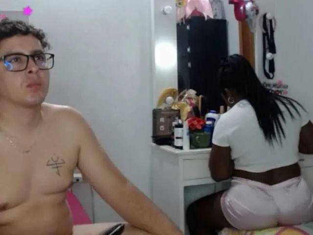 Live sex webcam photo for sexyebonypov #293123402