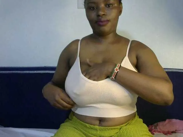 Live sex webcam photo for sexyhazel #291040174