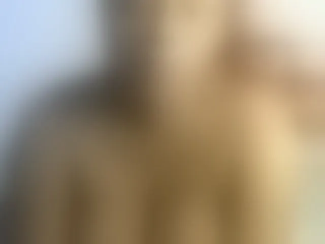 Live sex webcam photo for sexyhazel #293865781