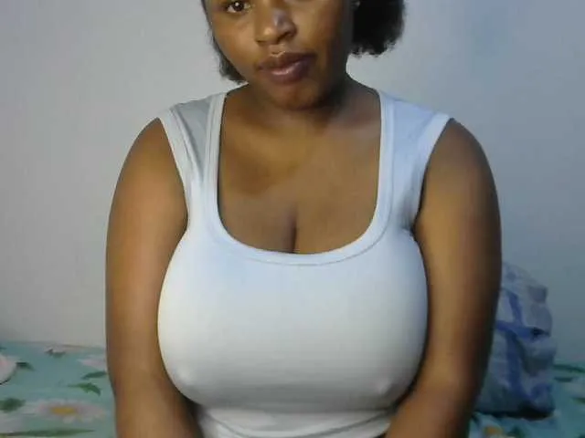 Live sex webcam photo for sexyhazel #294067895