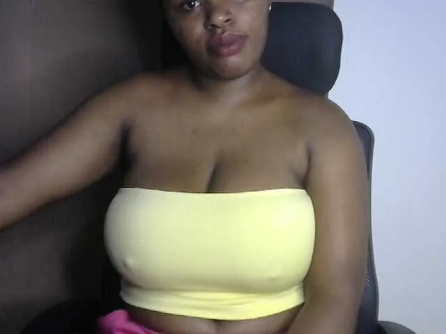 Live sex webcam photo for sexyhazel #294266103
