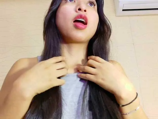 Live sex webcam photo for sexyhellen69 #290634350