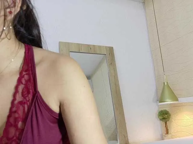 Live sex webcam photo for sexyhellen69 #291001092