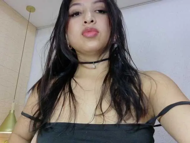 Live sex webcam photo for sexyhellen69 #291283763