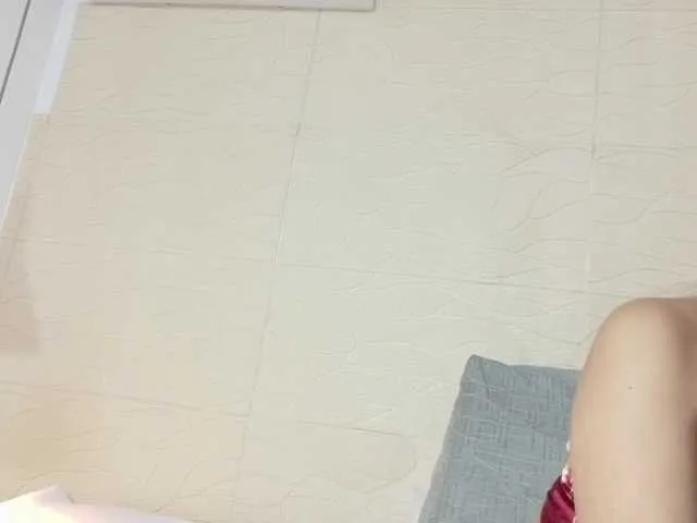 Live sex webcam photo for sexyhellen69 #291305096