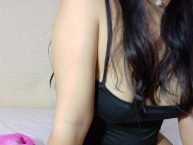 Live sex webcam photo for sexyhellen69 #291330226