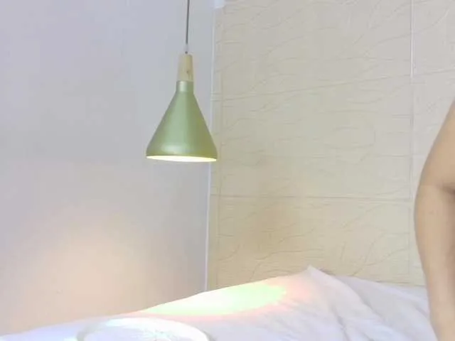 Live sex webcam photo for sexyhellen69 #291757015