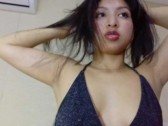 Live sex webcam photo for sexyhellen69 #291985492