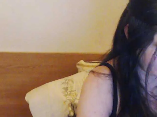 Live sex webcam photo for sexyhotemma #272214290
