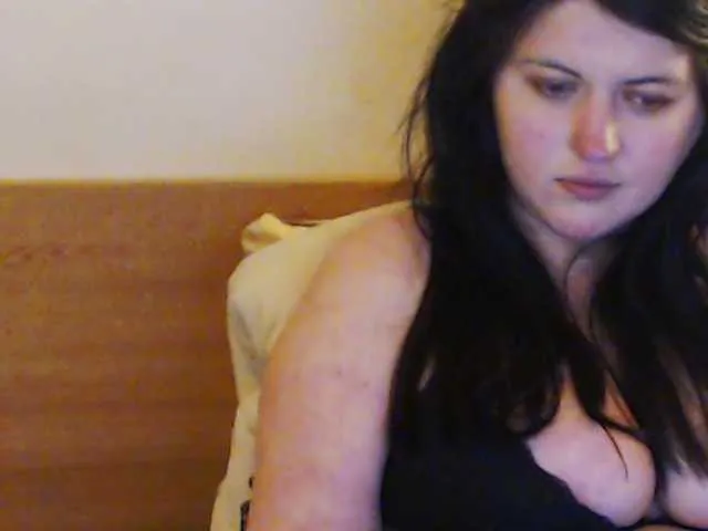Live sex webcam photo for sexyhotemma #272229985