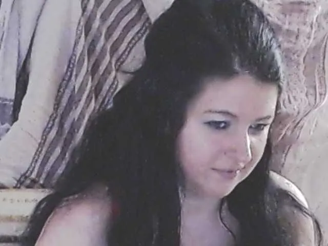 Live sex webcam photo for sexyhotemma #276986900