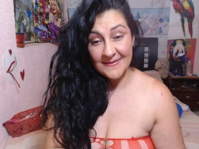 Live sex webcam photo for sexyhotlatine #277544714