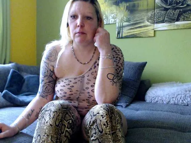 Live sex webcam photo for sexyjaqueline #290646894