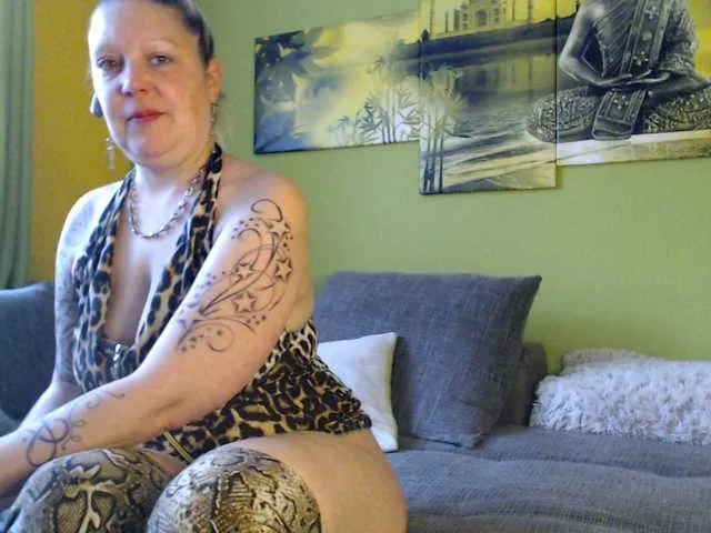 Live sex webcam photo for sexyjaqueline #290887059