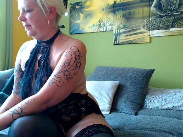 Live sex webcam photo for sexyjaqueline #293705477