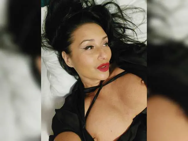 Live sex webcam photo for sexylady4u #276699928