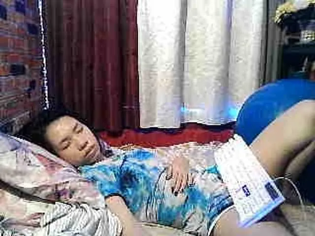 Live sex webcam photo for sexymae1 #275942463