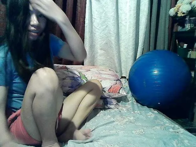 Live sex webcam photo for sexymae1 #275973885