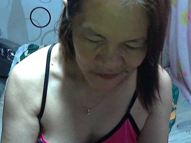 Live sex webcam photo for sexymom29 #274661523