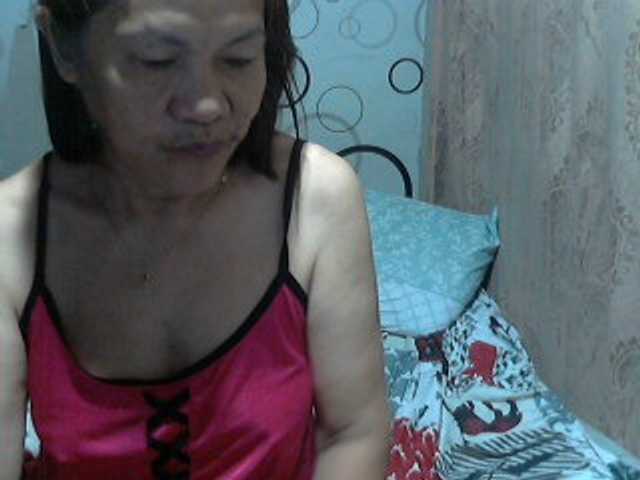 Live sex webcam photo for sexymom29 #276679483