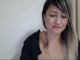 Live sex webcam photo for sexysarah27 #184746459