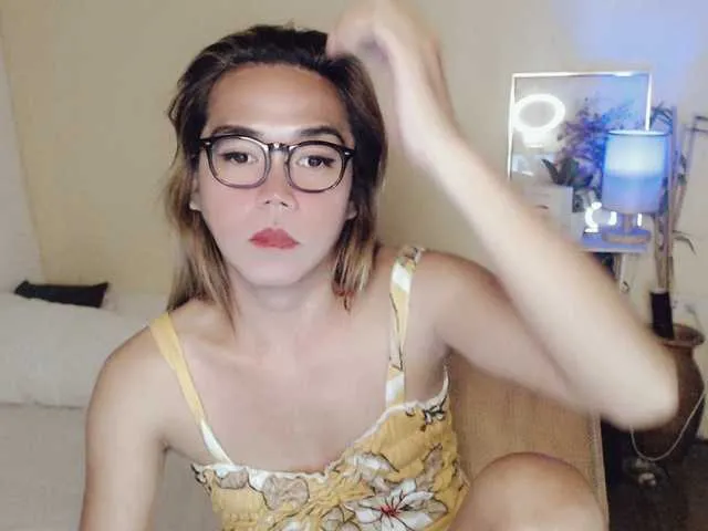 Live sex webcam photo for sexywildjenny #273317444