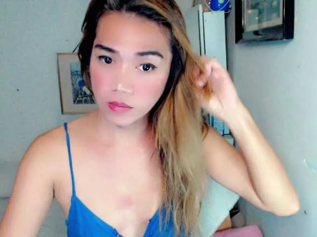 Live sex webcam photo for sexywildjenny #273437240