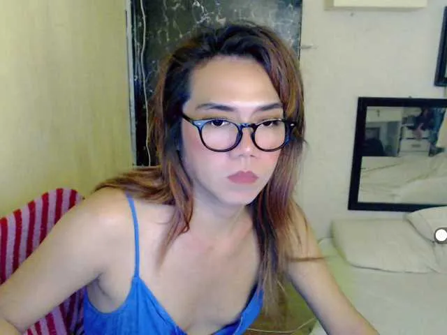 Live sex webcam photo for sexywildjenny #273732664