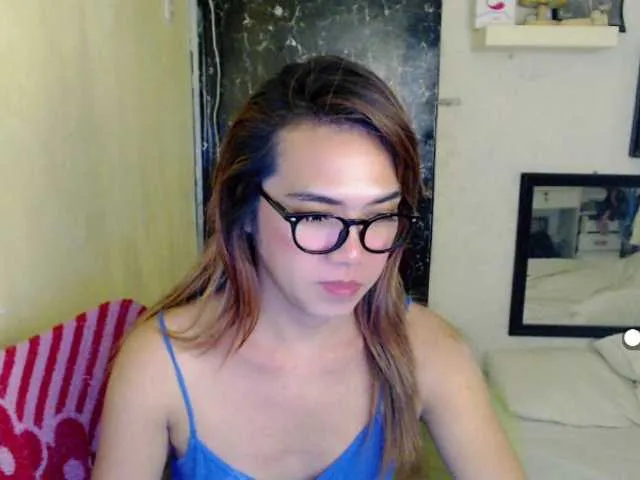 Live sex webcam photo for sexywildjenny #273735544