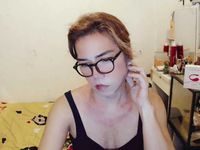 Live sex webcam photo for sexywildjenny #274108074