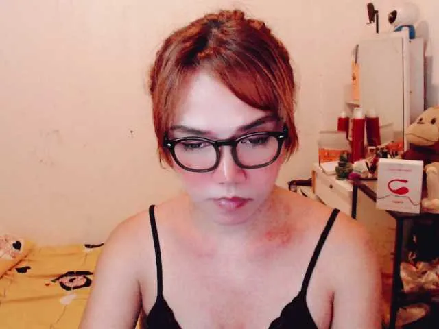 Live sex webcam photo for sexywildjenny #274129024