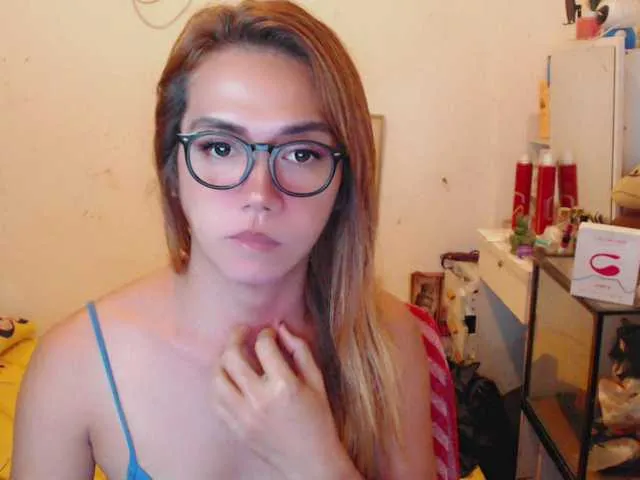 Live sex webcam photo for sexywildjenny #274226328