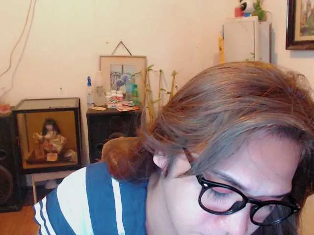 Live sex webcam photo for sexywildjenny #274458662